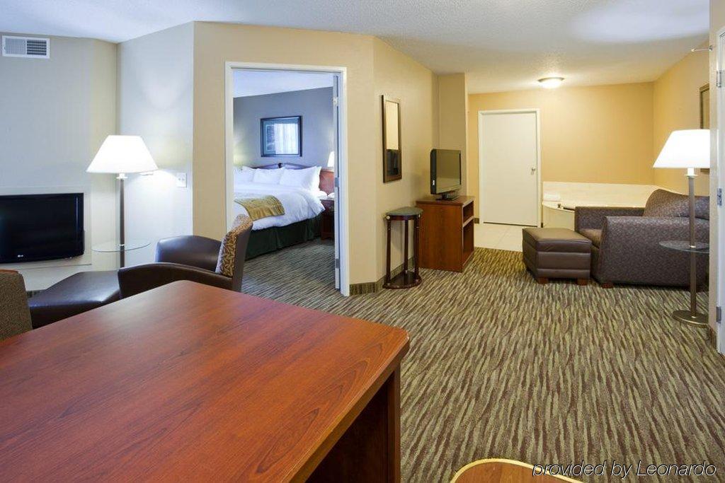 Grandstay Residential Suites Hotel - Eau Claire Exterior foto