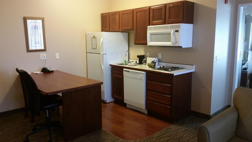 Grandstay Residential Suites Hotel - Eau Claire Exterior foto