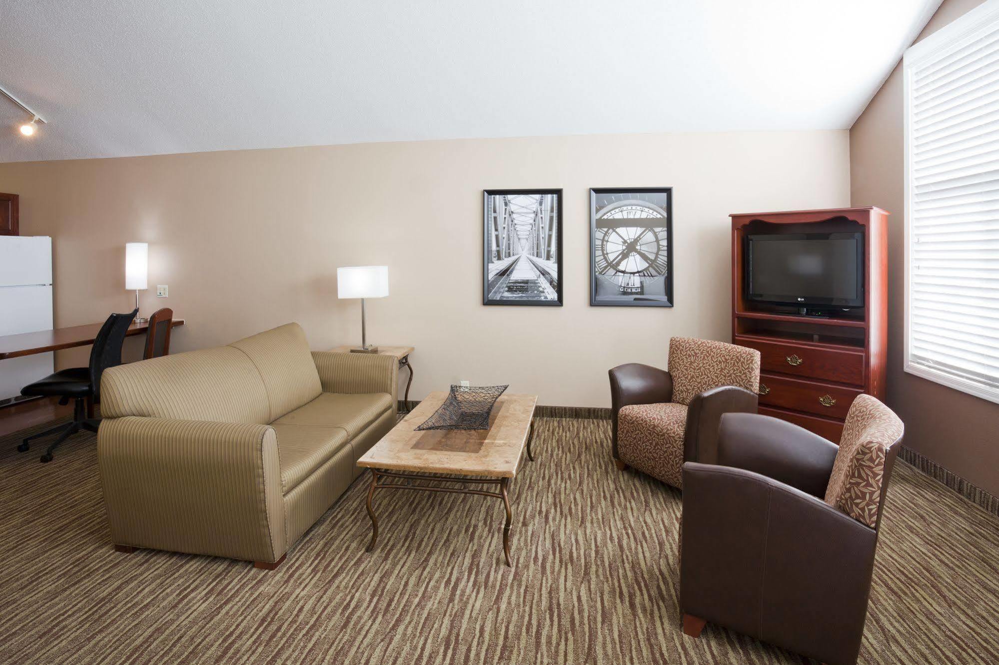 Grandstay Residential Suites Hotel - Eau Claire Exterior foto